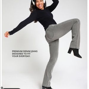 Betabrand Straight-Leg 4 Pocket Yoga Denim Gray